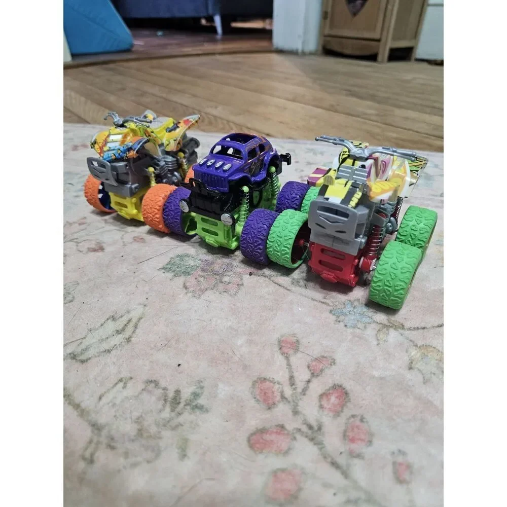 Monster Truck Toys, Friction Powered Monster Trucks, set of 3‎ Inertia